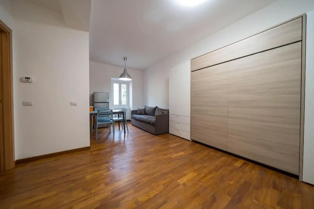 My House&Apartments Agrate Brianza 0*,